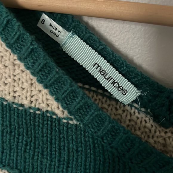 Maurice’s sweater - Picture 8 of 8